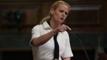 La diputada del PSOE Zaida Cantera renuncia a su acta en el Congreso tras votar la amnistía