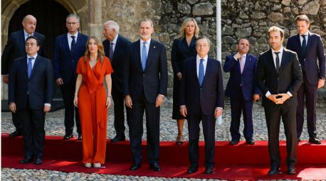 Draghi recibe el Premio Carlos V de manos de Felipe VI