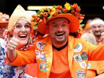 La espectacular hinchada de Países Bajos deja su primera imagen para el recuerdo en la Eurocopa