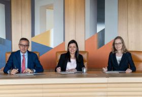 Santander y el Grupo BEI apoyan con 1.200 millones de euros a las pymes y mid-caps en España