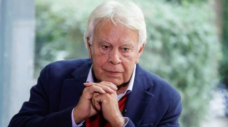 Felipe González vuelve a desmarcarse del PSOE al elogiar a Giorgia Meloni