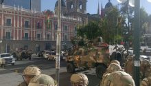 Los militares se retiran de la sede del Gobierno de Bolivia tras su intento de golpe de Estado