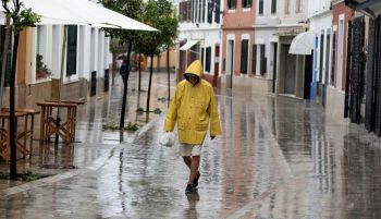 El tiempo: la Dana seguirá dejando chubascos y tormentas fuertes este sábado