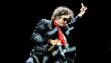 Bunbury reaparece en olor de multitudes en un Wizink Center lleno hasta la bandera