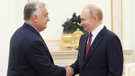 Orban se planta en Moscú para negociar la paz con Putin a espaldas de Von der Leyen