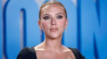 Scarlett Johansson critica a los demócratas por especular sobre la sustitución de Biden