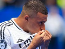 Mbappé enamora al Real Madrid en su presentación galáctica en el Bernabéu