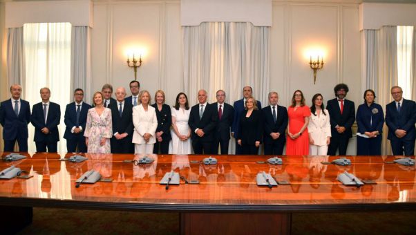 Esperanza Córdoba, Antonio del Moral, Ana Ferrer, Ángeles Huet, Carmen Lamela, Pablo Lucas y Pilar Teso son los aspirantes. El martes se sabrá el nuevo pre