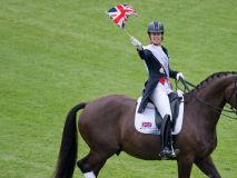 El vídeo que ha sacado de los Juegos Olímpicos a la inglesa Charlotte Dujardin