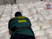 Incautadas en el Puerto de Barcelona cuatro toneladas de cocaína escondidas en sacos de arroz