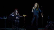 Carla Bruni enamora al público de Veranos de la Villa en el Conde Duque