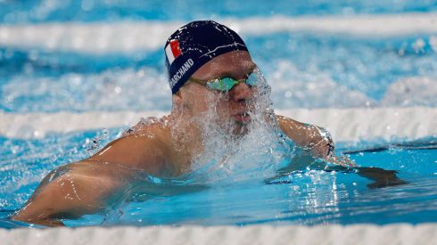 Léon Marchand atisba los cuatro oros: el mejor en las semifinales de los 200 estilos