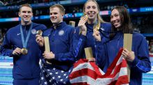 Léon Marchand es humano: pierde en la final del relevo mixto ganada por EEUU