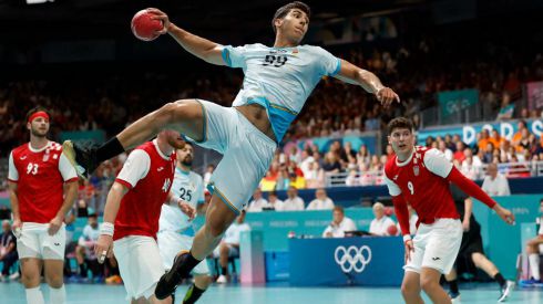 España pasa a cuartos tras firmar un agónico triunfo ante Croacia en balonmano