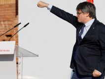 Puigdemont, desafiante: 'Aún estamos aquí, porque no tenemos derecho a renunciar'