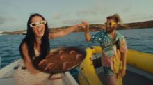 Investigan un videoclip de Katy Perry por posible impacto ambiental en Formentera