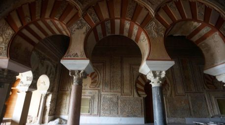 El Salón Rico de Medina Azahara recupera poco a poco su majestuosidad