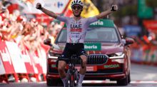 Vuelta a España. Yates firma una victoria monumental en Granada