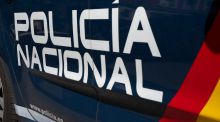 Una mujer y su hijo apuñalan a un policía fuera de servicio por una discusión de tráfico