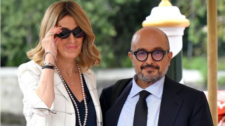 El ministro de Cultura italiano pide perdón en la tv pública por tener una aventura con una influencer