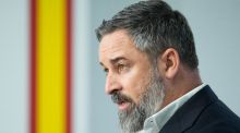 Abascal avisa al PP: no apoyará sus presupuestos autonómicos si pacta con el PSOE en inmigración