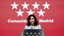 Ayuso responde a los reproches de Sánchez y le acusa de 'planear un robo' a Madrid