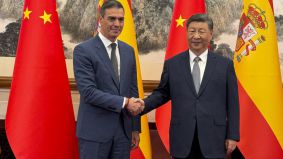 Sánchez ofrece a Xi Jinping tender puentes para rebajar la tensión entre la UE y China