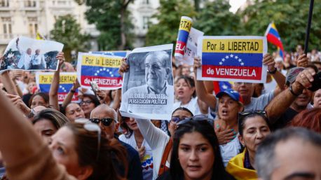 Unos 50 países más la UE piden 'restablecer las normas democráticas en Venezuela'