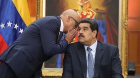 Maduro acusa a España de 'suministrar mercenarios' para una operación en su contra