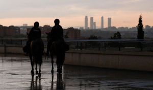 Una tormenta provoca caídas de árboles e incidencias en el Metro en Madrid