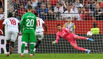 LaLiga. El Sevilla le gana al Betis un derbi empobrecido