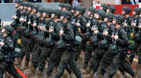 Vídeo completo del desfile militar del 12 de octubre