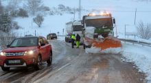 El Congreso pide que se prohíba circular por el carril izquierdo en caso de nevadas