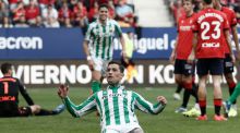 LaLiga. El Betis remonta a Osasuna en un choque 'caliente'