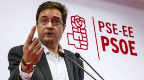 El PSOE afirma que para que Feijóo sea creíble debe hacer dimitir a Ayuso