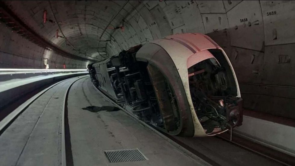 Renfe no sabe cuándo acabará el desastre y Puente dice que está 'resolviendo' el problema