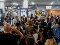 El ministro Puente, en la diana tras otra jornada de caos en Atocha