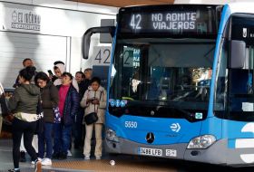 Segumiento masivo de la huelga de conductores de autobús, según UGT y CCOO