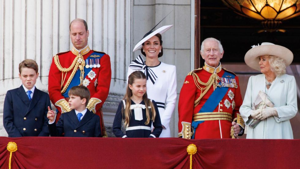 Carlos III y Guillermo de Inglaterra ganan millones de libras en alquileres al Estado