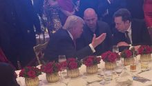 Musk, Farage y el hijo de Bolsonaro, junto a Trump en Mar-a-Lago