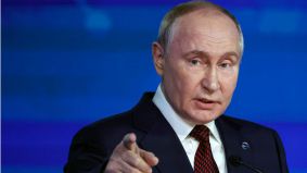 Putin felicita a un 'valiente' Trump y se abre a negociar el acuerdo nuclear