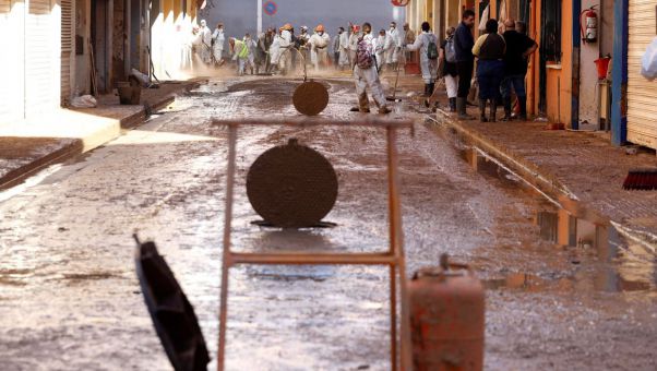 La delegada del Gobierno Pilar Bernabé aconseja utilizar agua embotellada.