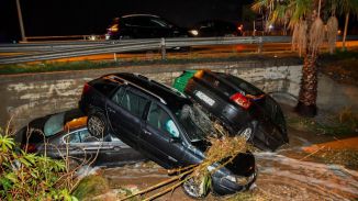 Cortan al tráfico la autovía A-7 en Balanegra por los daños del temporal
