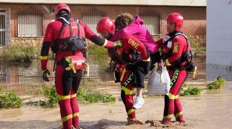 Las cifras de la magnitud de la tragedia: 36.000 rescatados y 100.000 vehículos dañados