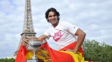 París vuelve a Nadal gigante al lado de la Torre Eiffel en un homenaje espectacular