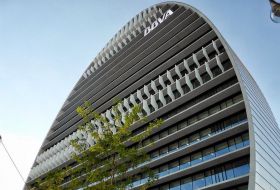 BBVA presenta a la CNMC medidas para garantizar el crédito a pymes si compra el Sabadell