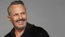 Miguel Bosé anuncia una gira por España en 2025 tras ocho años sin dar conciertos