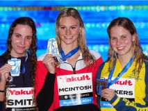 Mundial de piscina corta. La estelar McIntosh rompe el memorable récord de Mireia Belmonte