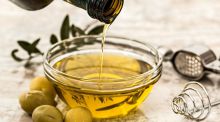 Los precios del aceite de oliva caen a la mitad en dos meses ante el temor de productores