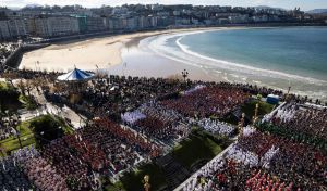 San Sebastián celebra su día grande con una tamborrada de récord